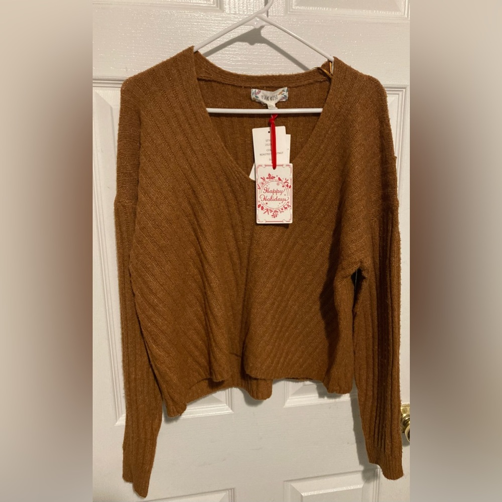 NWT Size large Pink Rose waist length v neck sweater.